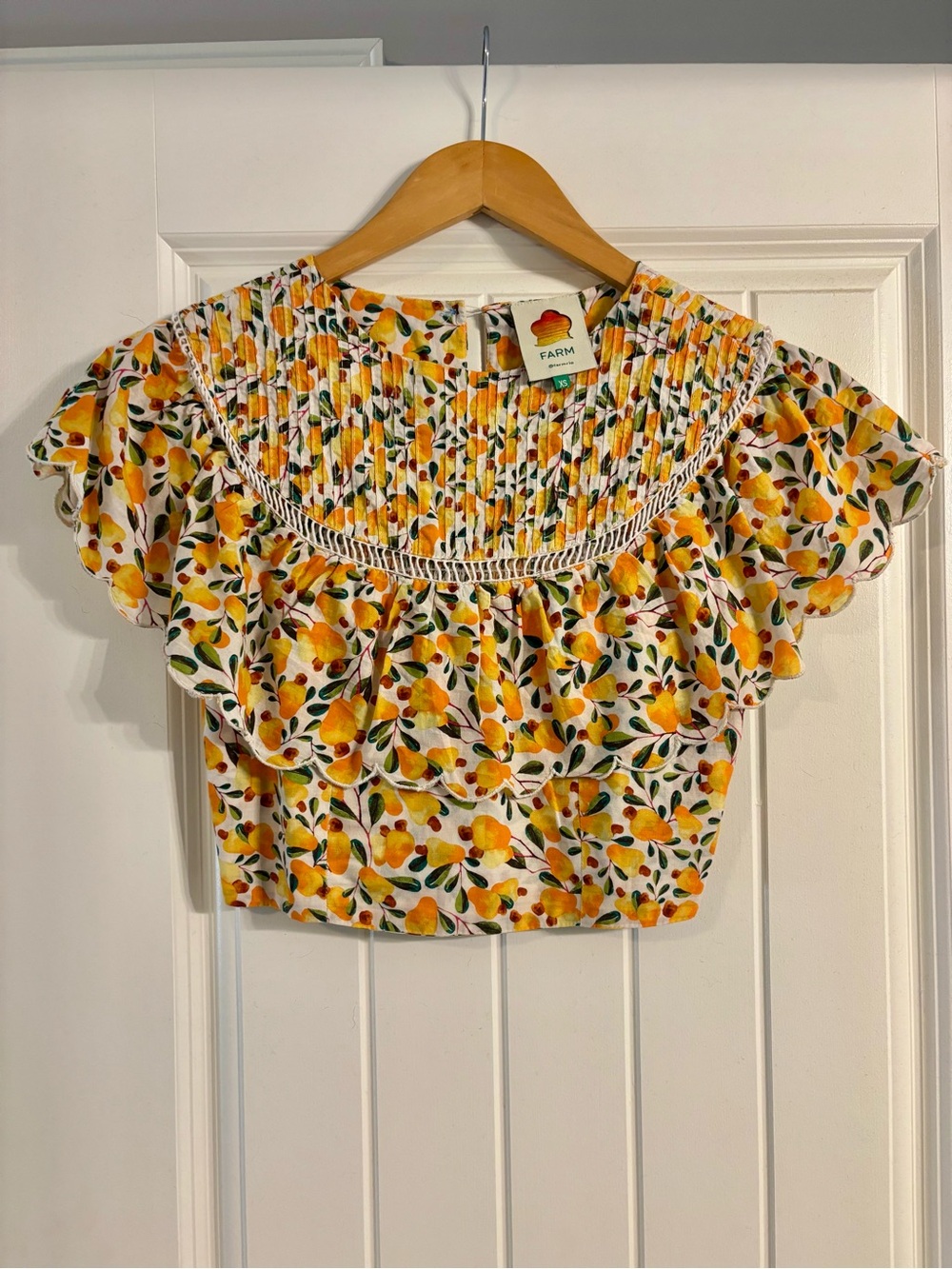 Cropped Farm Rio top